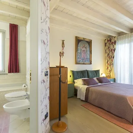 Villa Dagnente Sleeps 10 Pool Wifi Meina