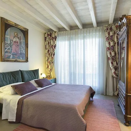 Villa Dagnente Sleeps 10 Pool Wifi
